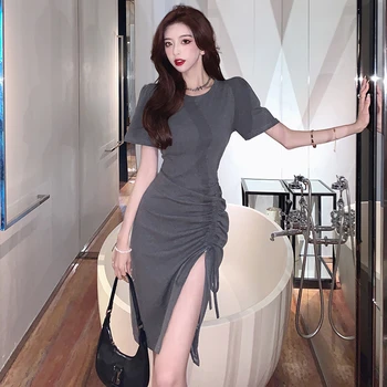 Korea Moda Koronki Fałdy Split Harajuku z Krótkim Rękawem O-Neck Szczupła Talia Sukienki Eleganckie Stałe Sukienka-koszulka Dla Kobiet 2022